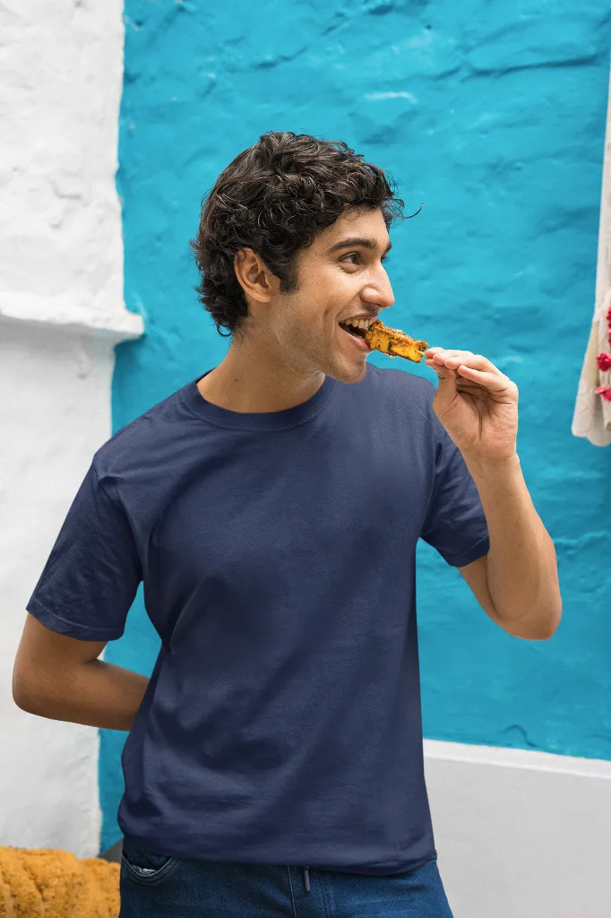 gildan-t-shirt-mockup-of-a-man-eating-a-street-food-snack-m30295 (1).webp