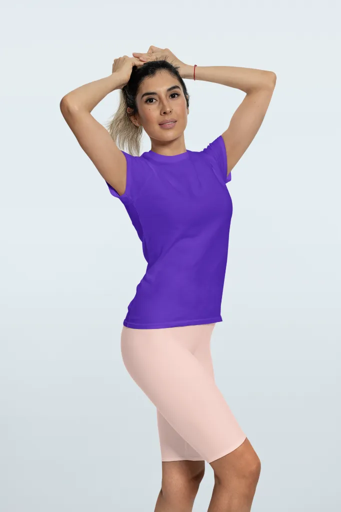 t-shirt-and-bike-shorts-mockup-of-a-woman-grabbing-her-hair-42333 (7).webp