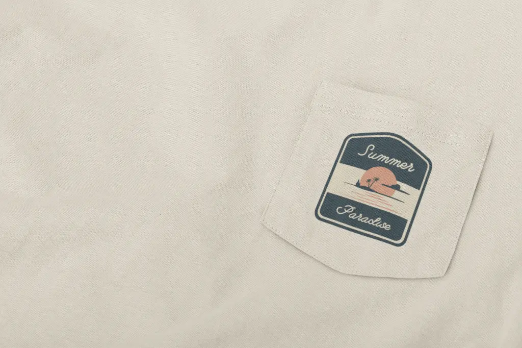 close-up-mockup-of-a-pocket-t-shirt-30085.webp